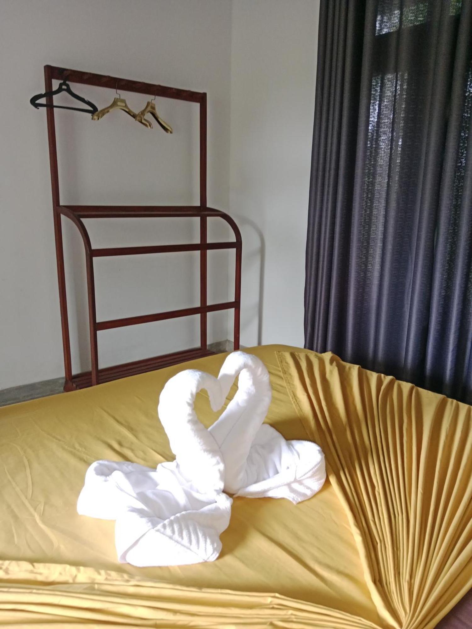 Sunny Mound Unawatuna Close By Sri Yoga Shala المظهر الخارجي الصورة